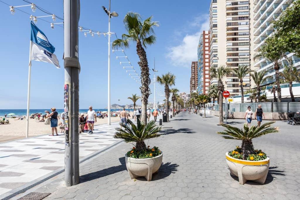 LEVANTE BEACH FRONT OF THE SEA Estacha Benidorm Exterior foto